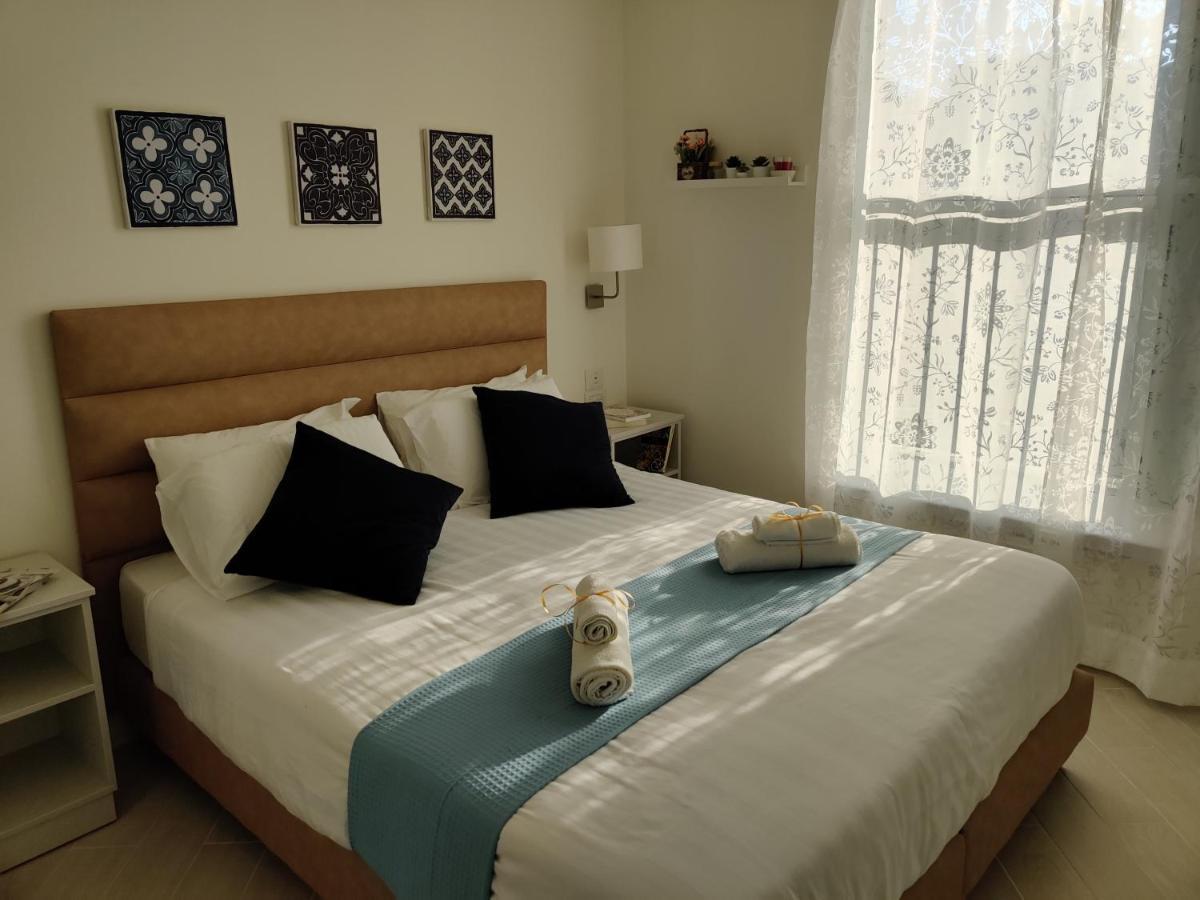 Migdal Luxury Suites Netanya J29 Экстерьер фото